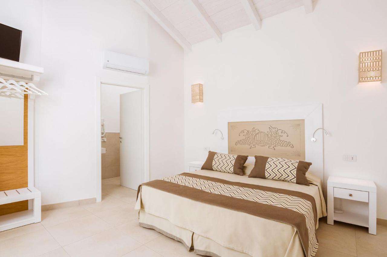 La Vinia Bed&Wine Experience - Adults Only Bed & Breakfast Sassari Exterior photo